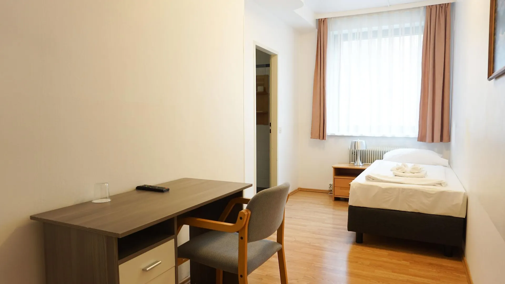 Hotel Kaffeemuehle Vienna 3*,