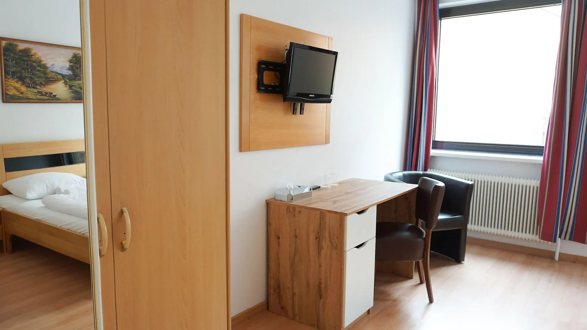 Hotel Kaffeemuehle Vienna 3*,  Austria
