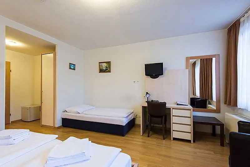 Hotel Kaffeemuehle Vienna 3*,